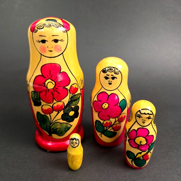 Matryoshka Wood Nesting Dolls Hand Painted Russian 4 Piece Stacking USSR - Picture 1 of 11